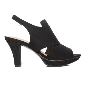 Sexy and comfy Naturalizer heels 👠